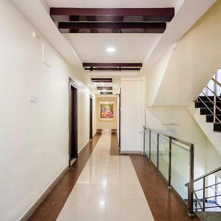 Oyo Surya Teja Residency Hotell Khammam Exteriör bild